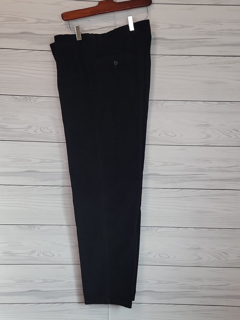 Dockers D3 Classic Fit Men's Black Corduroy Straight Pants Size 36" X 32"